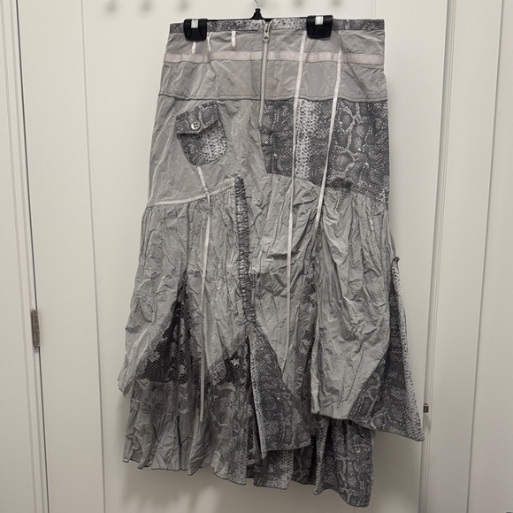 Chic Gray Maxi Skirt - Picture 2 of 3